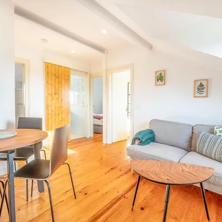 Guestready - Machado Castro Near Santos-o-novo Apartment *
